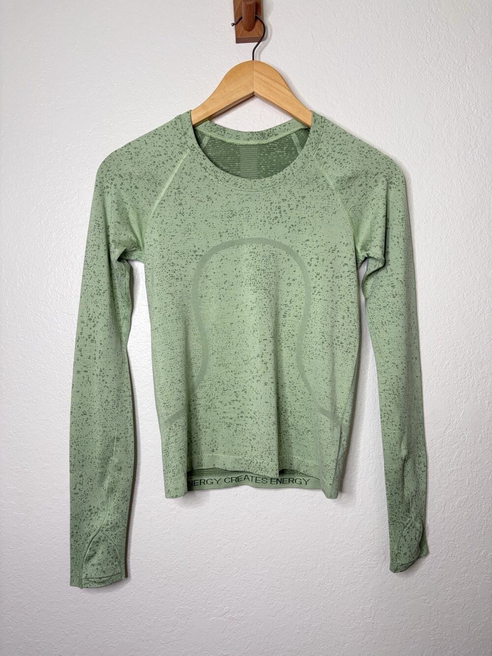 Lululemon Swiftly Tech Long Sleeve Shirt Race Length Cedar Green Size 4